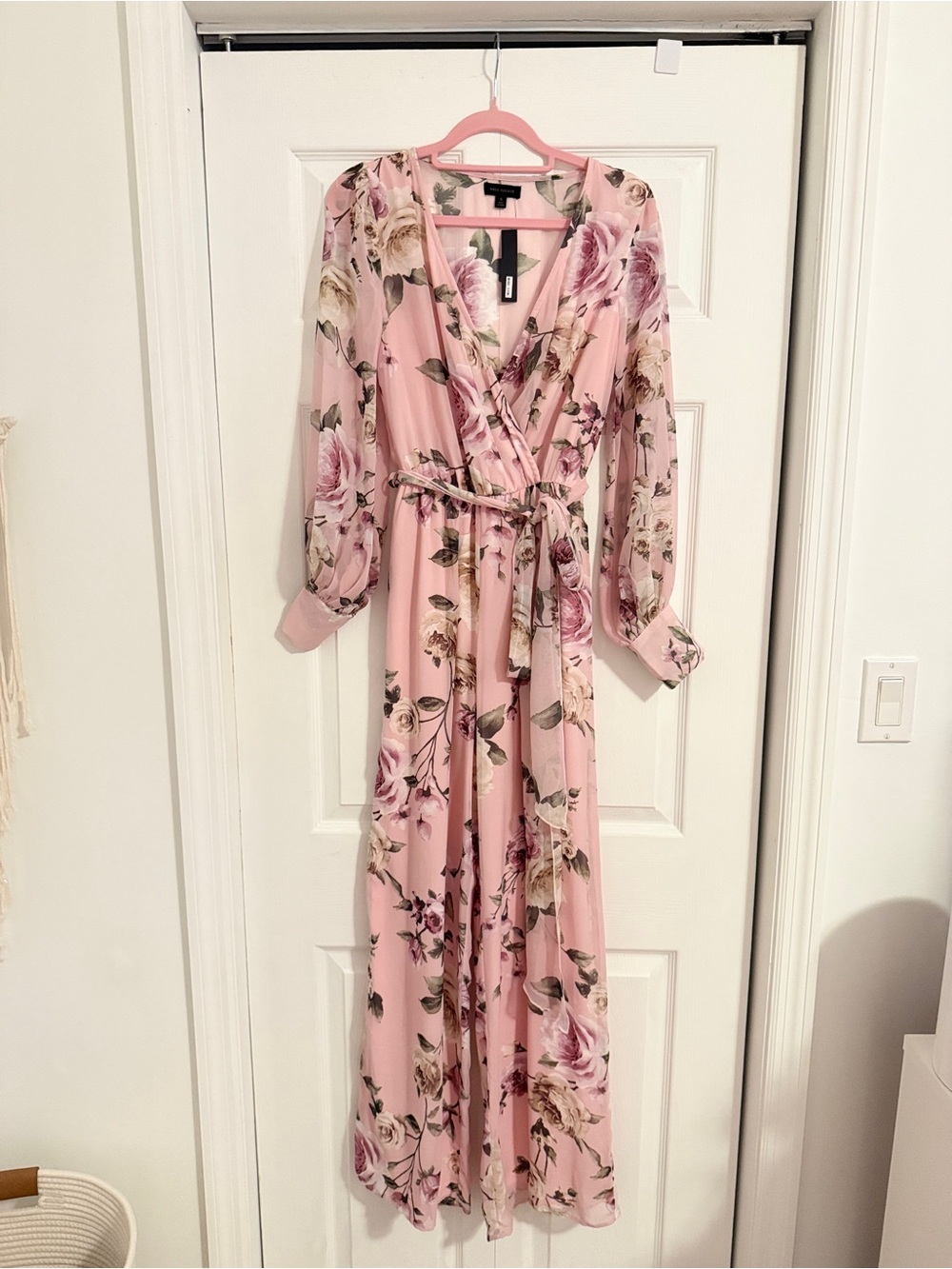 NWT Miss Avenue Pink Floral Chiffon Romper With Tie Belt, Size S
